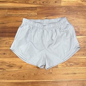 Nike Active Dri-fit Tempo Running Shorts Size Medium